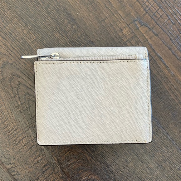 Michael Kors Wallet - Picture 2 of 4